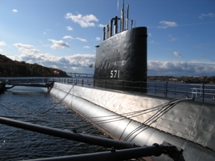 USS_Nautilus_SSN571.1.JPG